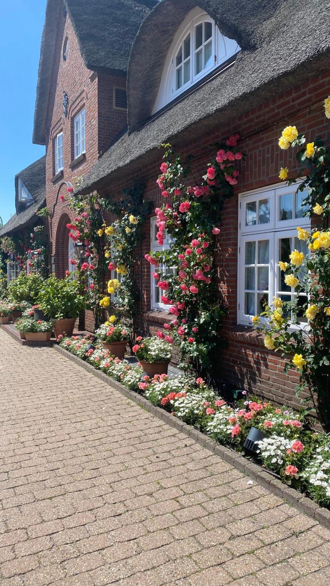 Hotel Und Restaurant Joerg Mueller Westerland Exterior photo